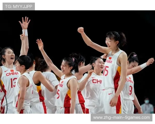 女篮的战术板上写满了胜利的细节