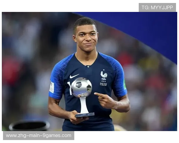 姆巴佩一条龙突破引爆看台，巴黎前场全面掀起风暴